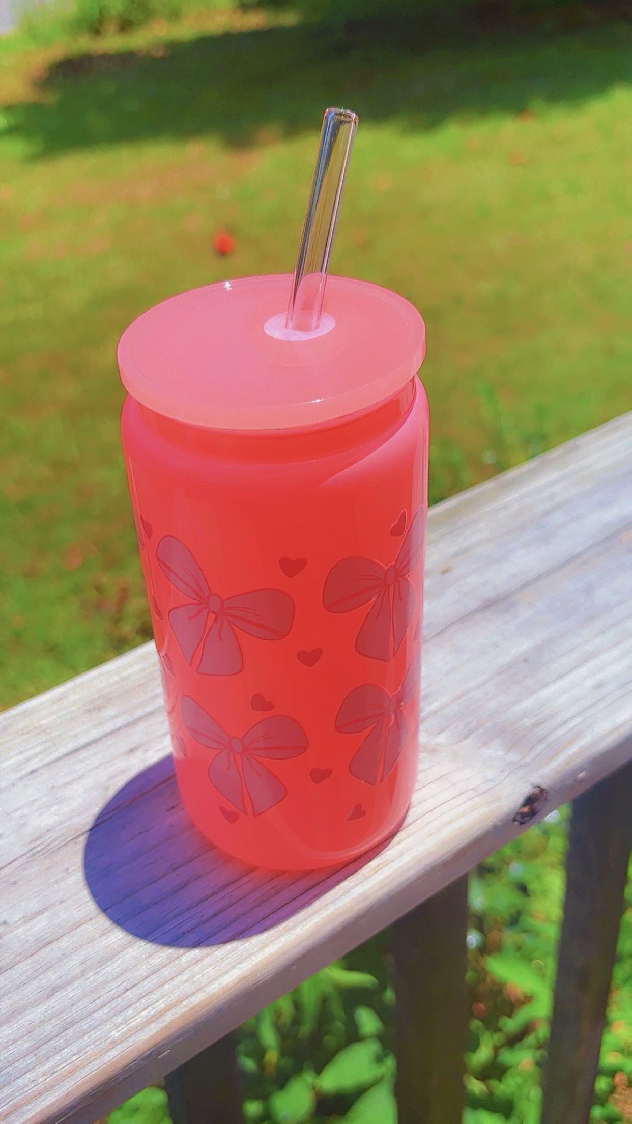 Pink bows glass cup 16oz